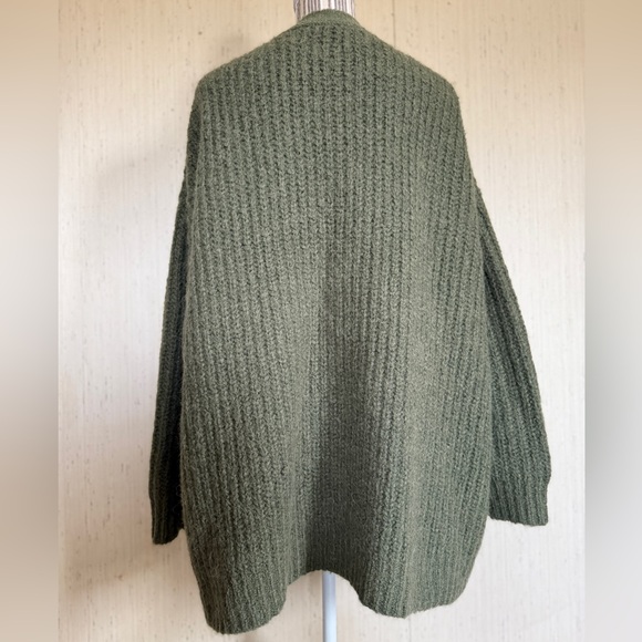 Jenni Kayne Olive Cocoon Cardigan - Picture 4 of 7